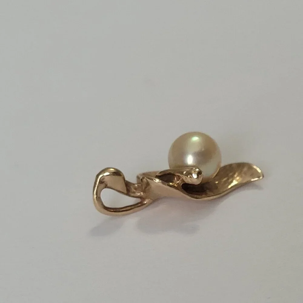 10k Gold Pearl Pea Pod Leaf Pendant by Crater June Birthstone - Picture 4 of 15